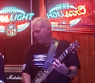 Paul - Lead Guitar / Vocals